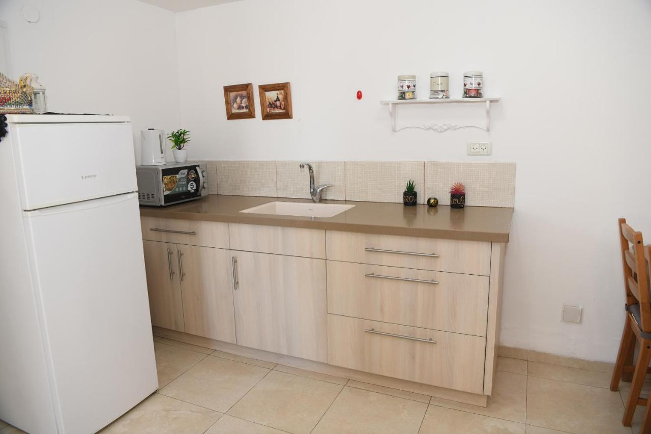 Switzerland In The Arbel Guest House ภายนอก รูปภาพ
