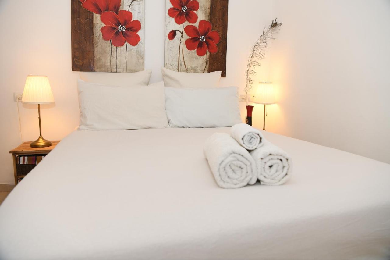 Switzerland In The Arbel Guest House ภายนอก รูปภาพ